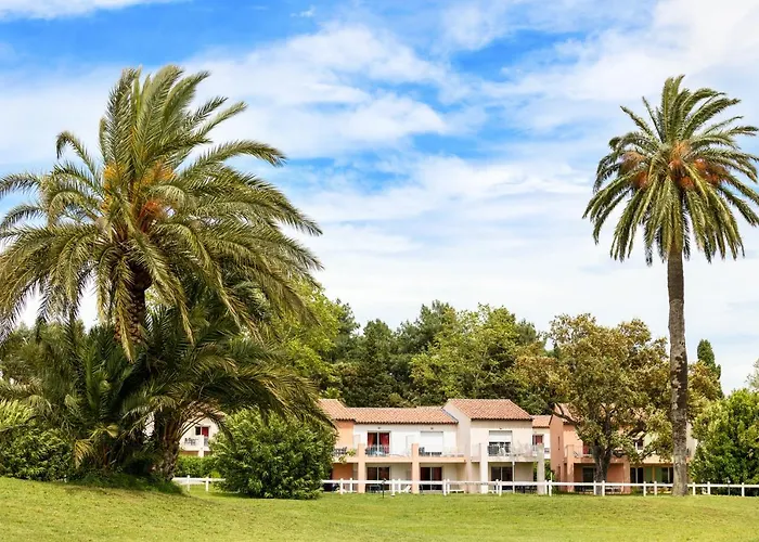 Sowell Residences Les Perles Du Golfe De Saint-tropez アパートホテル グリモー