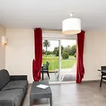 Sowell Residences Les Perles Du Golfe De Saint-tropez Lägenhetshotell Grimaud