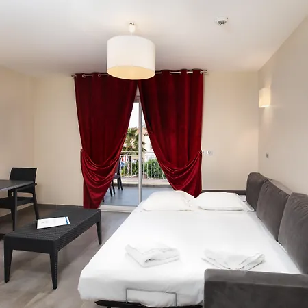 Sowell Residences Les Perles Du Golfe De Saint-tropez Aparthotel Grimaud