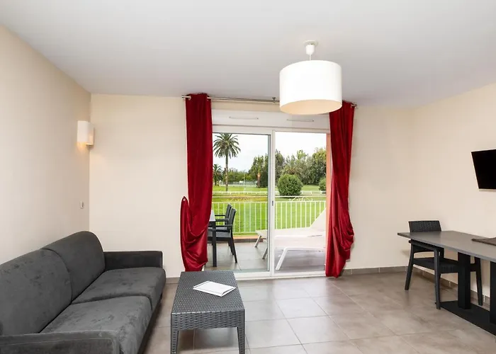 Sowell Residences Les Perles Du Golfe De Saint-tropez Apartmanhotel Grimaud