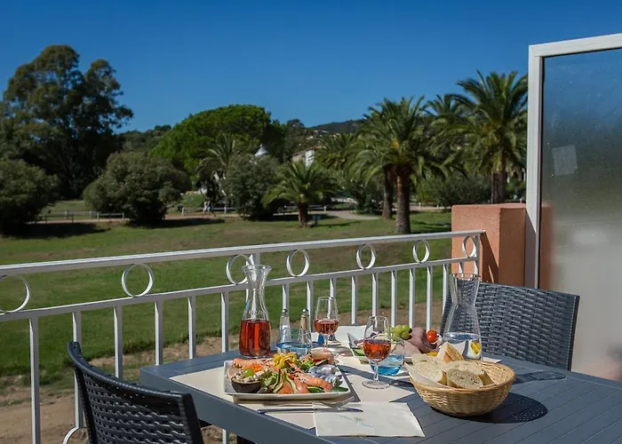 Sowell Residences Les Perles Du Golfe De Saint-tropez Grimaud